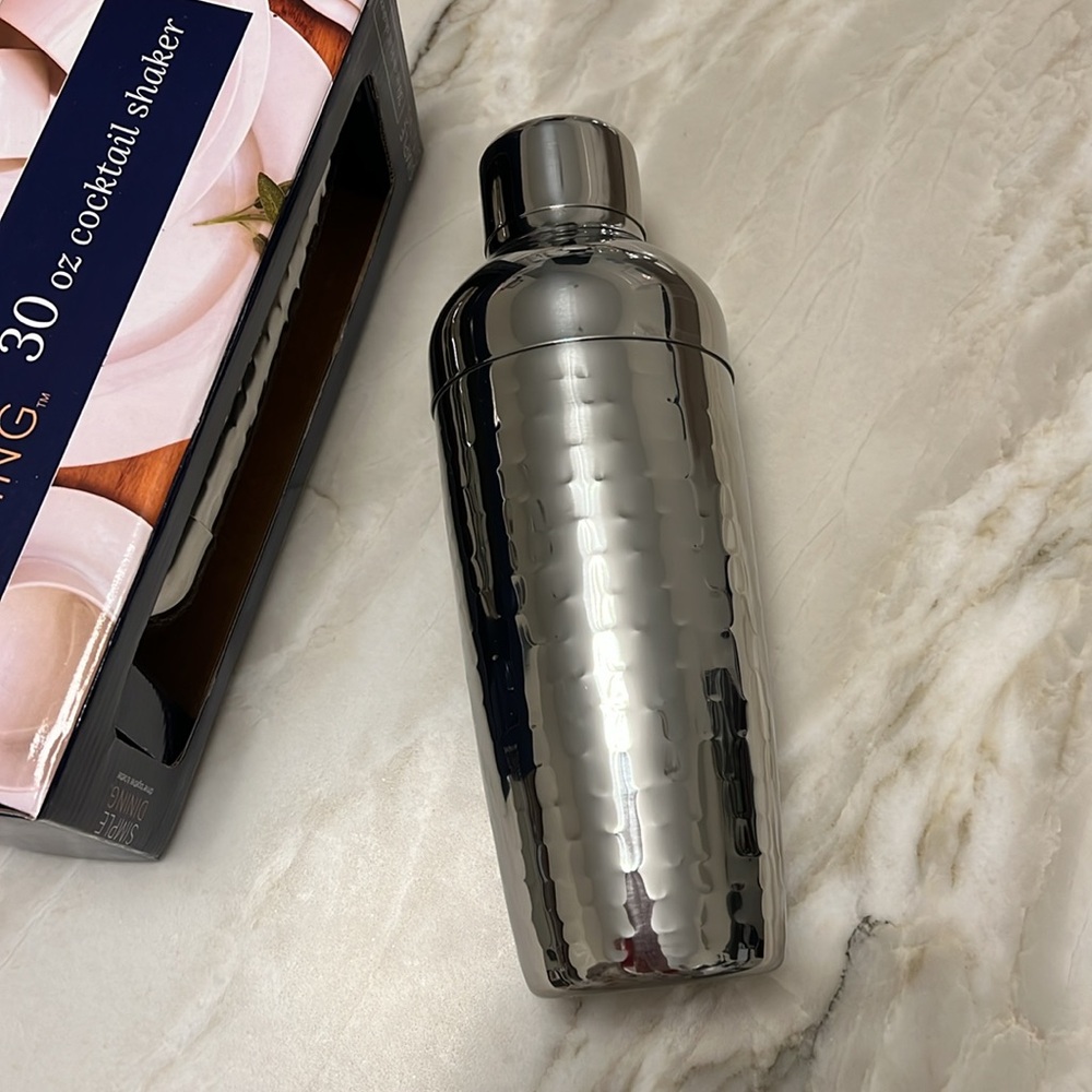 Hammered Metal Cocktail Shaker, Large: 30 Ounce!